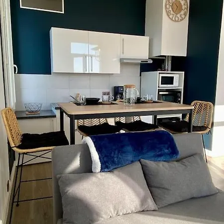Apartment Studio Lumineux Vue Mer Et Plage Avec Balcon *