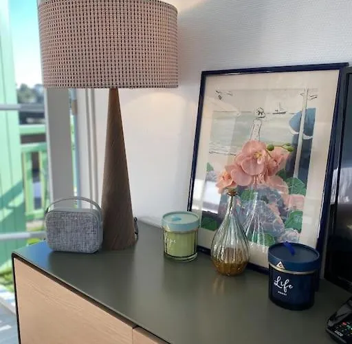 Lumineux Vue Et Avec Balcon *