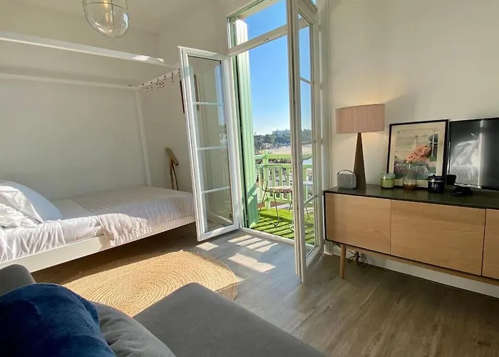 Lumineux Vue Et Avec Balcon * 滨海圣帕莱